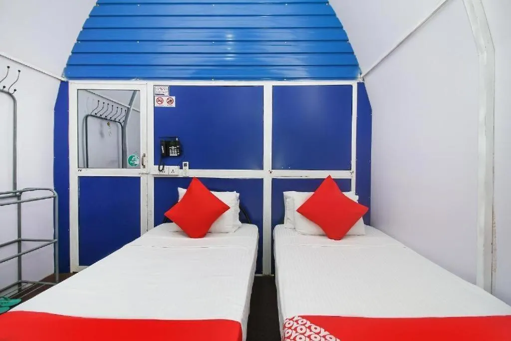 A4 Hostel Colombo Airport: Eco-Lodge with Free Airport Transfers Katunayake 0*,  Sri Lanka